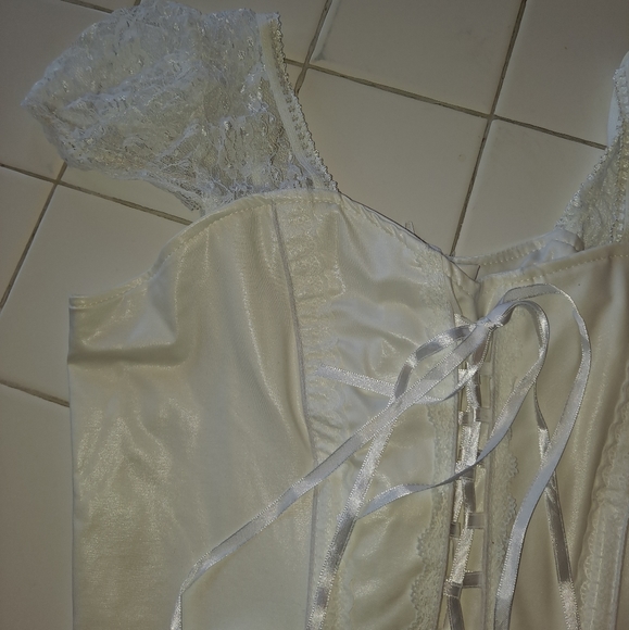 White lace short sleeve corset lace up high low lingerie top y2k shirt - Picture 10 of 14